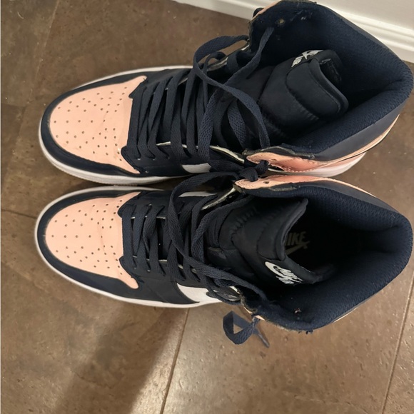 Air Jordan High-Top Sneakers - Size 8.5 - Picture 2 of 5